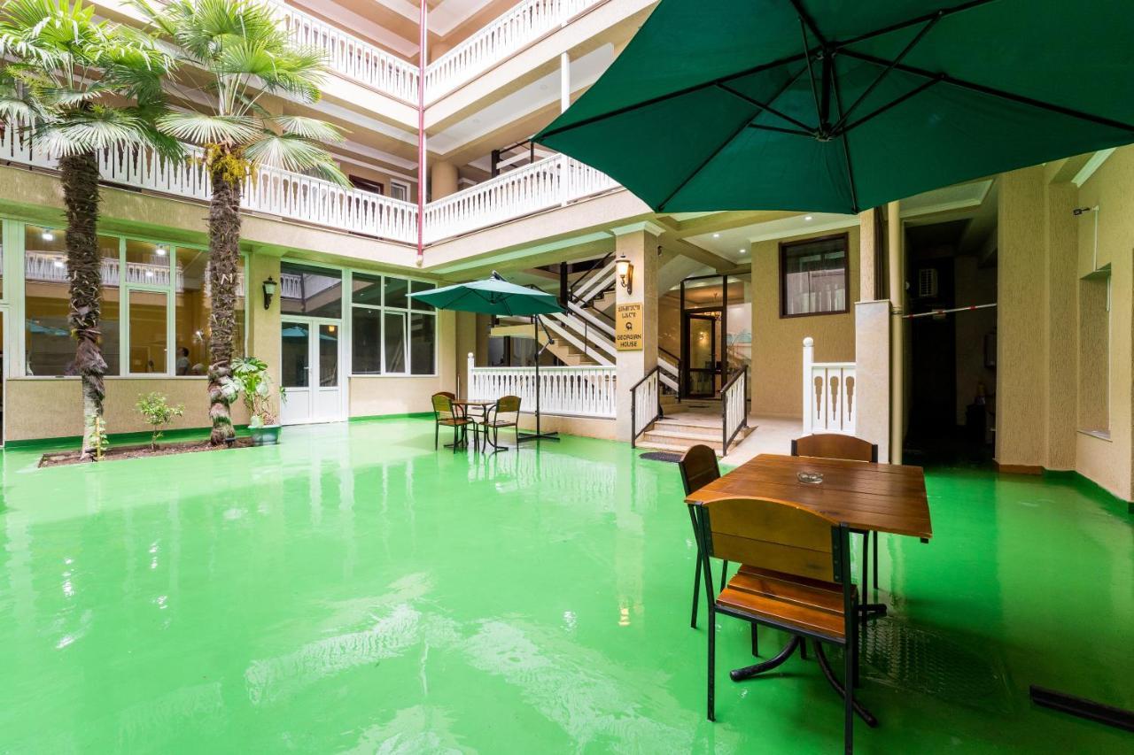 Georgian House Hotel คูทายสิ ภายนอก รูปภาพ